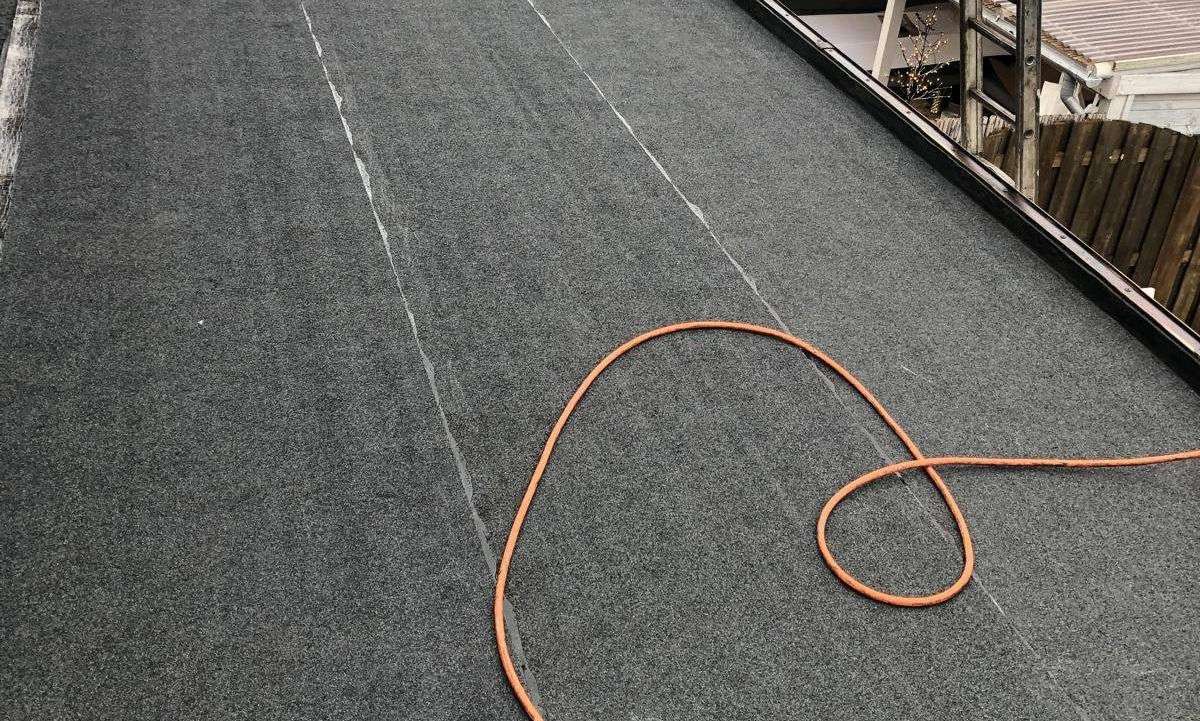 Renovatie van bitumen dak in 0344